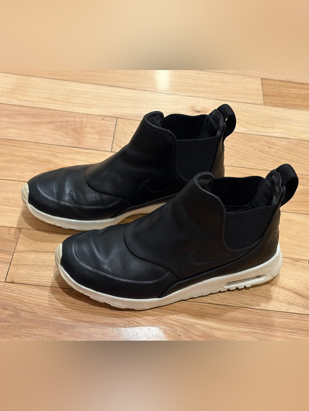 Nike Air Max Thea Black Leather Mid Boots Sporty Booties - Women’s Size 7.5